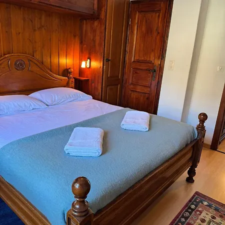 Cosy 2-bed With Pool, Centre アパート ヴェルビエール
