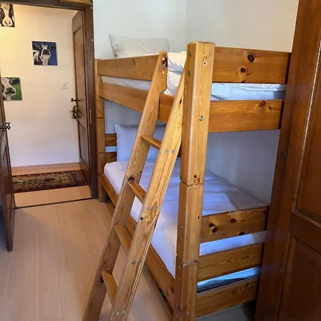 アパート Cosy 2-bed With Pool, Centre